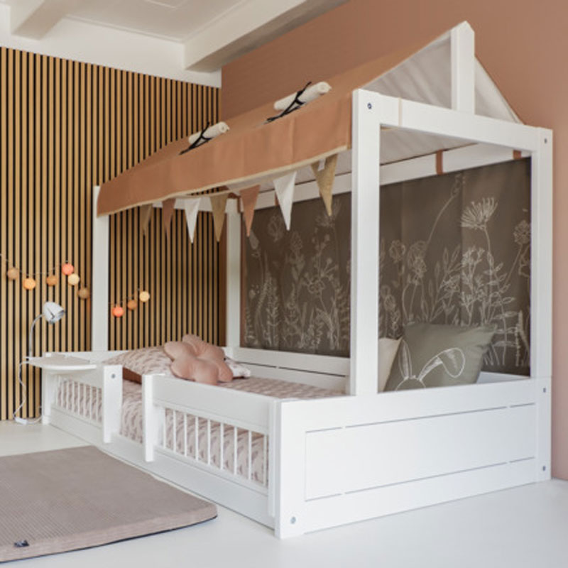 AUSSTELLUNGSSTÜCK LIFETIME 3-in-1 Bett inklusive Stoffdach und Rückwand 'Happy Rabbit' - Bett in weiß mit Matratze