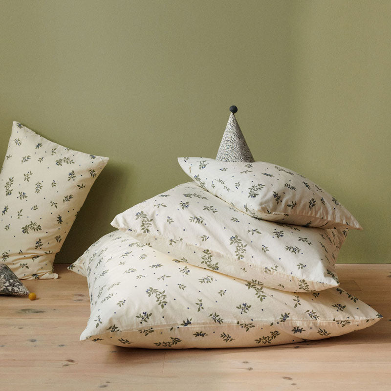 Dear April Bettwäsche 'Blueberries' 135x200cm