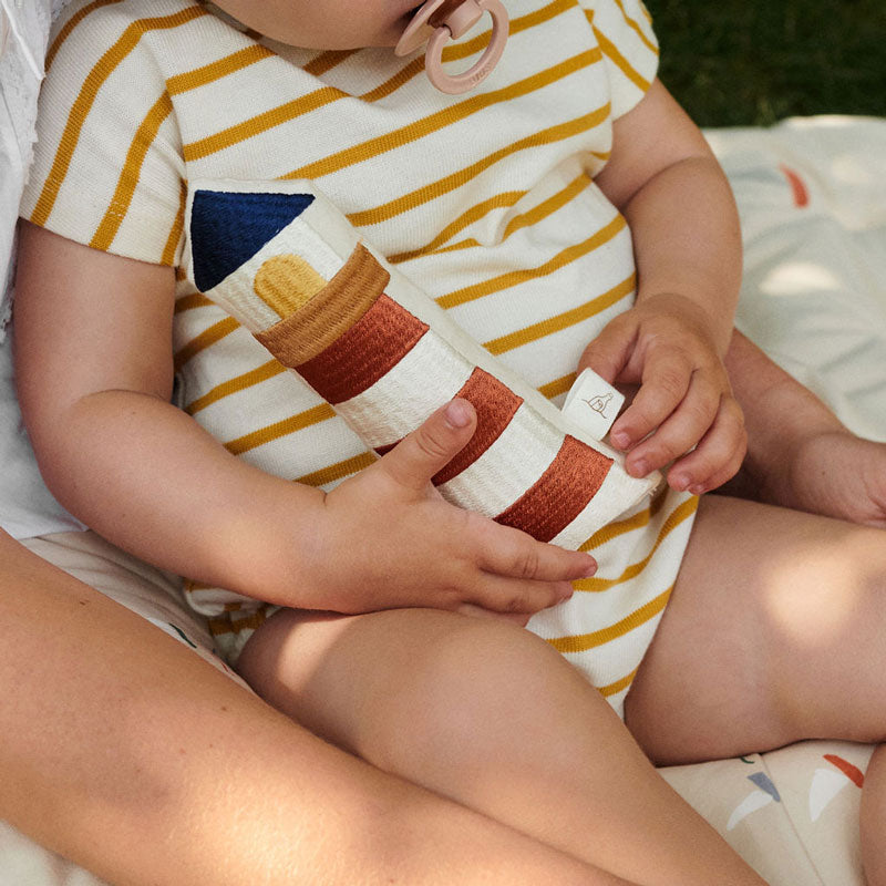 Dear April Leuchtturm Rassel