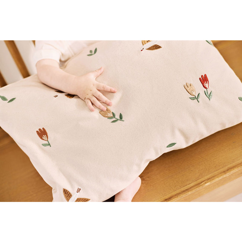 Oliver Furniture 'Dear April' Besticktes Kissen in 'Songbirds' 50x70cm