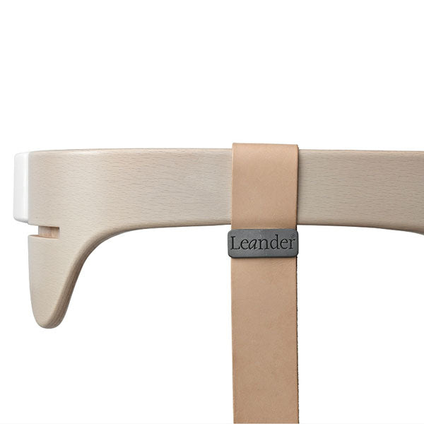 Leander Sicherheitsbügel für Hochstuhl in white wash mit Gurt in natur