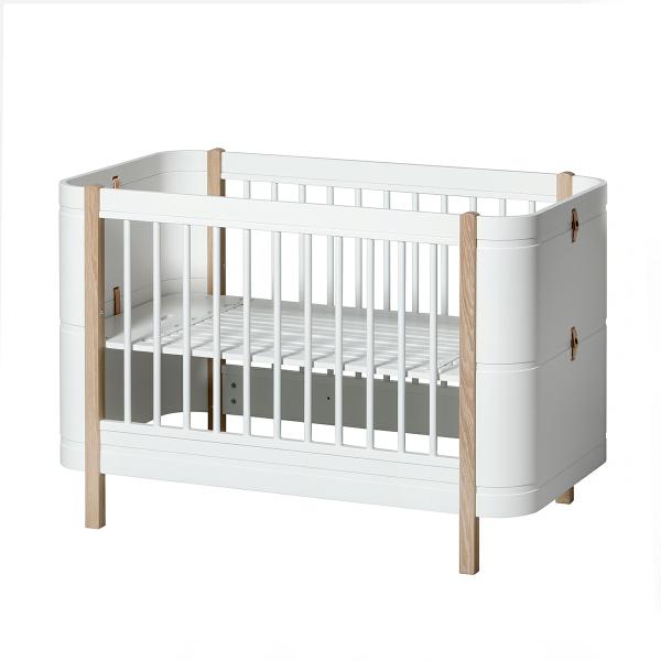 Oliver Furniture Wood Mini+ Babybett inklusive Umbauset Juniorbett 0-9 Jahre weiß/Eiche