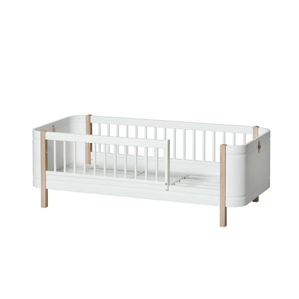 Oliver Furniture Wood Mini+ Babybett inklusive Umbauset Juniorbett 0-9 Jahre weiß/Eiche