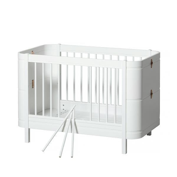 Oliver Furniture Wood Mini+ Babybett inklusive Umbauset Juniorbett 0-9 Jahre weiß