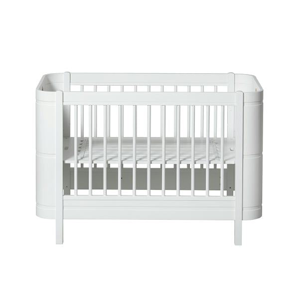 Oliver Furniture Wood Mini+ Babybett inklusive Umbauset Juniorbett 0-9 Jahre weiß