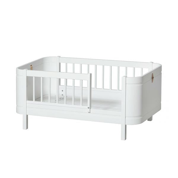 Oliver Furniture Wood Mini+ Babybett inklusive Umbauset Juniorbett 0-9 Jahre weiß