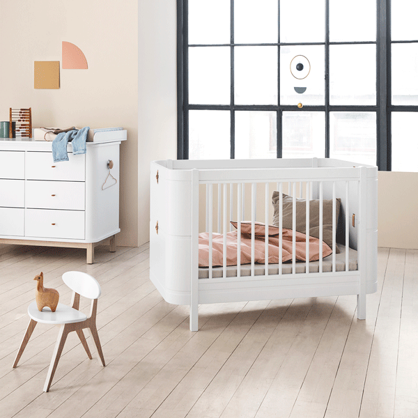 Oliver Furniture Wood Mini+ Babybett inklusive Umbauset Juniorbett 0-9 Jahre weiß
