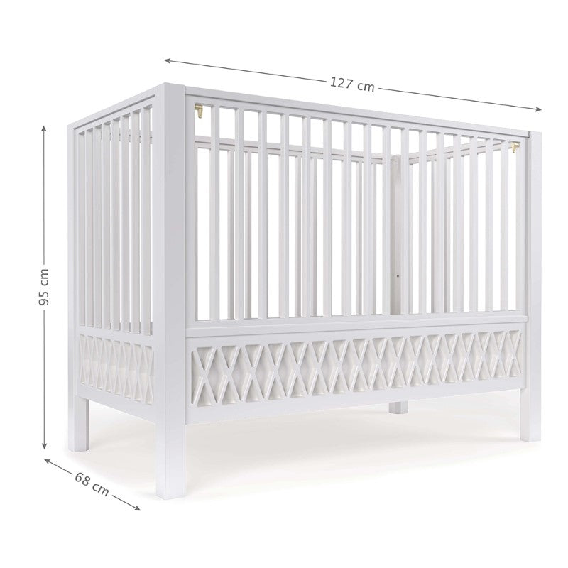 Cam Cam nostalgisches Baby- und Juniorbett 'Harlequin' rundum Gitterstäbe in weiß 60x120cm