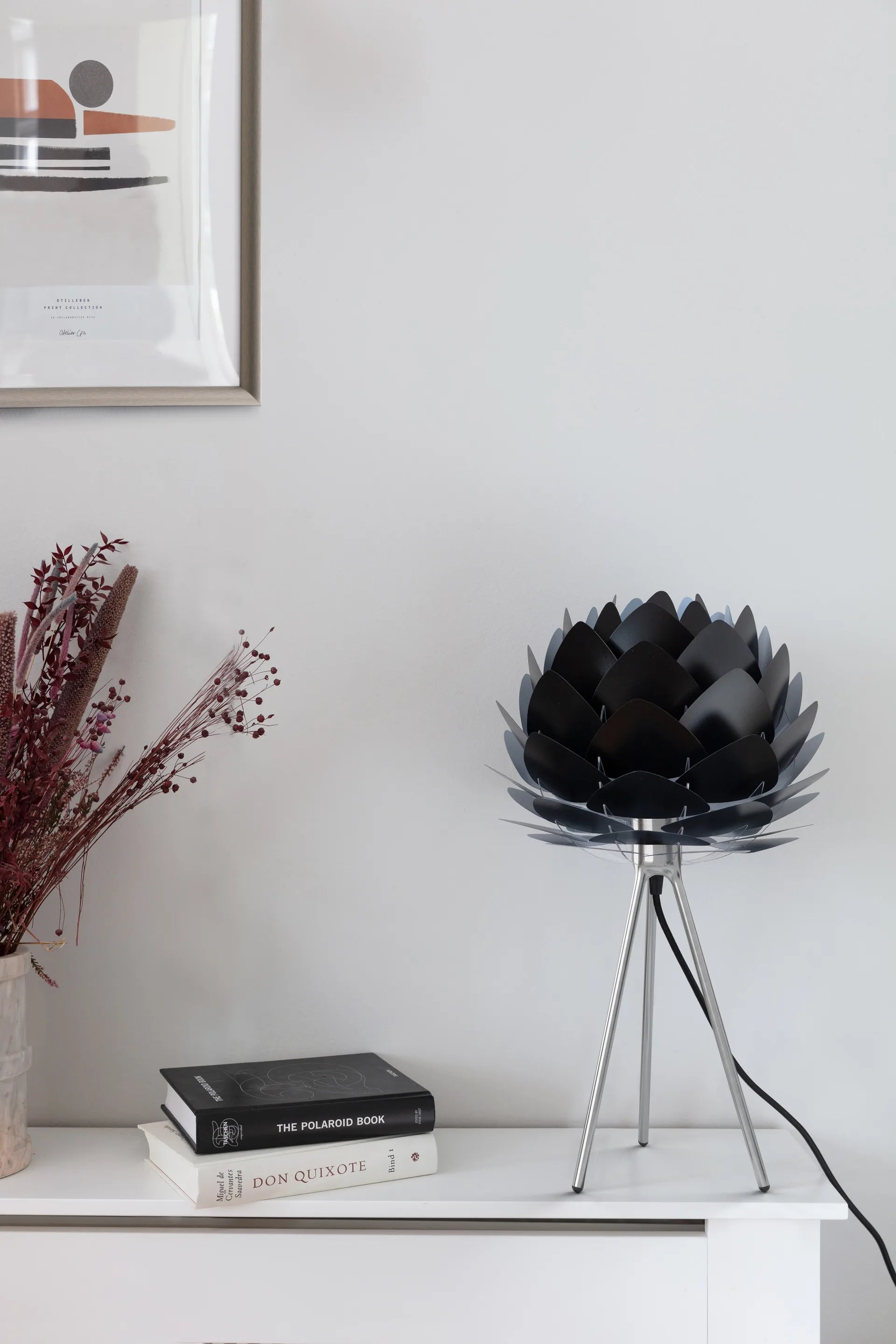 Umage Tripod Gestell für Tischleuchten in brushed steel