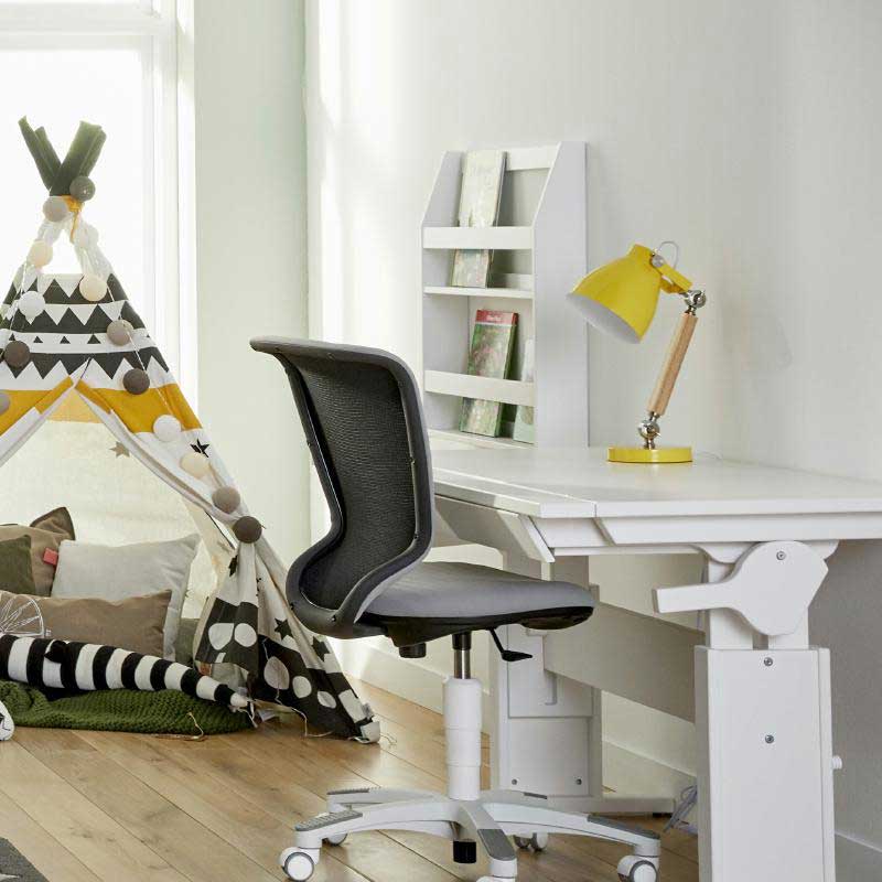 LIFETIME Schreibtischlampe rosa mit Holzdetail AUSSTELLUNGSSTÜCK