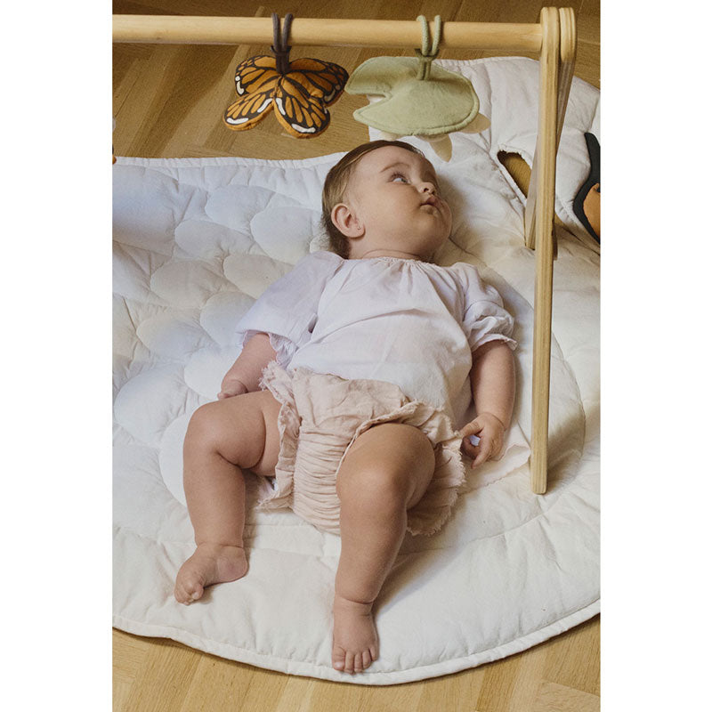 Lorena Canals "Swan Lake" Spielbogen mit Set aus 3 Rassel-Anhängern 'Swan'