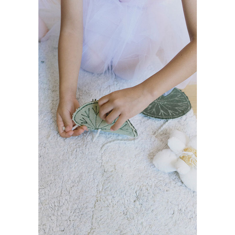 Lorena Canals "Swan Lake" waschbarer Spielteppich 'Swan Lake' 130x170cm