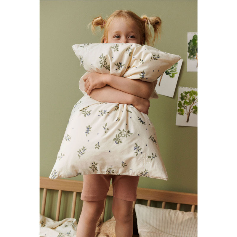 Dear April Juniorbettwäsche 'Blueberries' 100x135cm