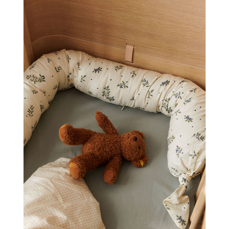 Dear April Bettschlange in 'Blueberries'