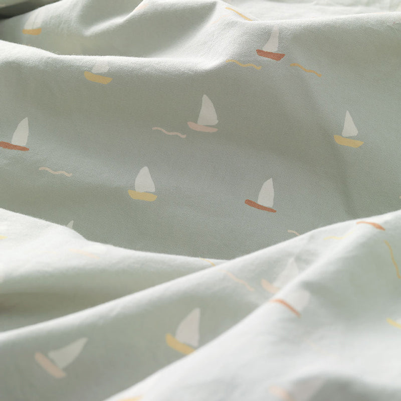 files/DA_Duvetcoverset_8Sailboats_Detail_6dd27b21-1e75-4db5-83ed-75b90a275b40.jpg
