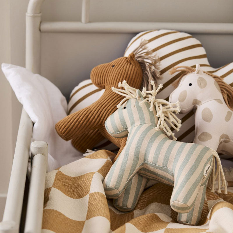 Kids Concept weiches Spielzeugpferd Vera 24cm