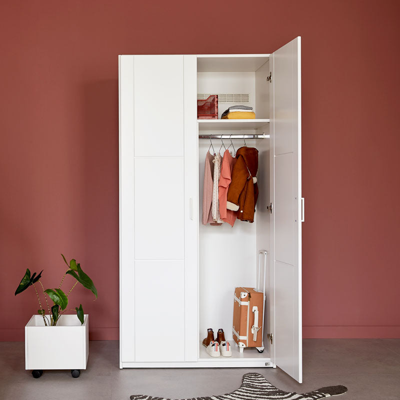 LIFETIME 2-türiger Kleiderschrank mit 3 Böden in weiß oder white wash - 100x201,5cm - Griffe wählbar
