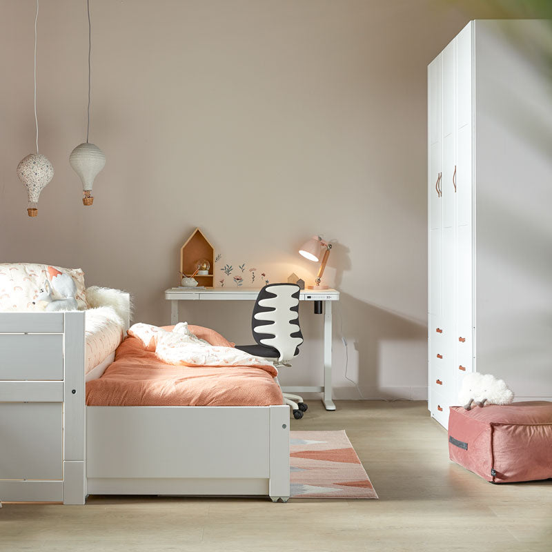 LIFETIME 3-türiger Kleiderschrank mit 4 Schubladen in weiß oder white wash- 150x201,5cm - Griffe wählbar