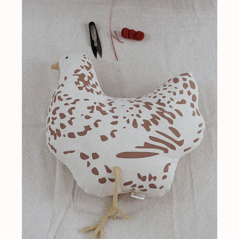 Lorena Canals Kissen "Chicken" 36x35x11 cm
