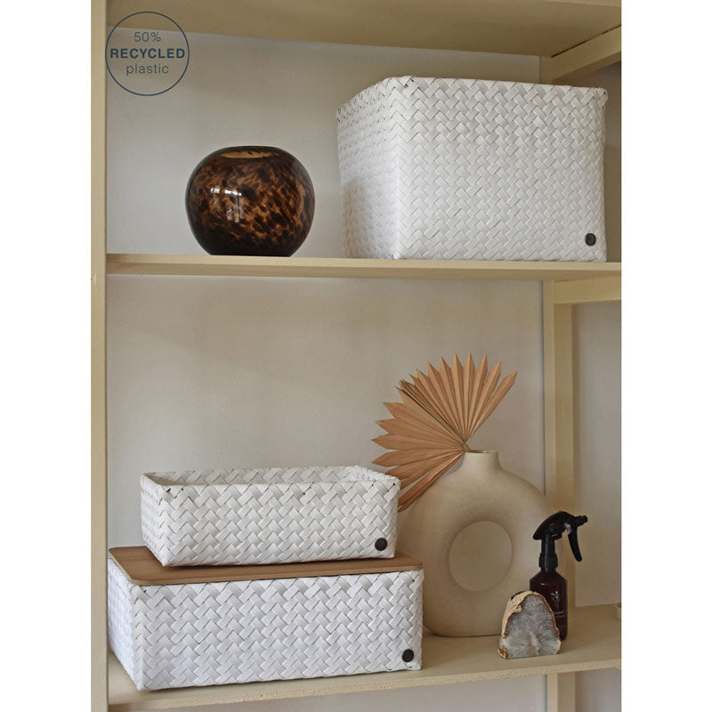 Hier abgebildet in 'white'