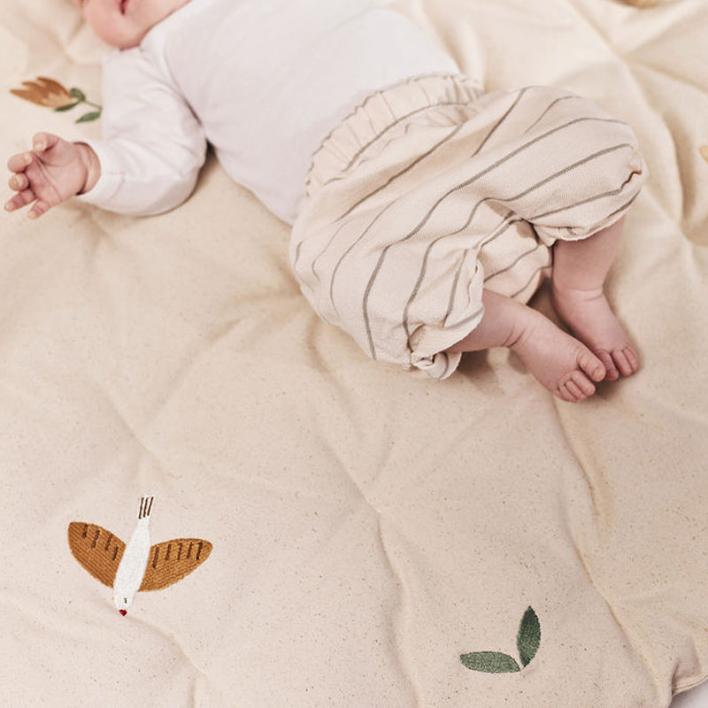 Dear April Bestickte Spielmatratze in 'Songbirds'