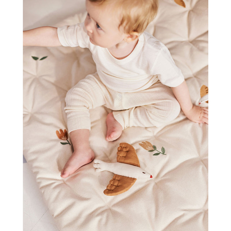 Dear April Bestickte Spielmatratze in 'Songbirds'