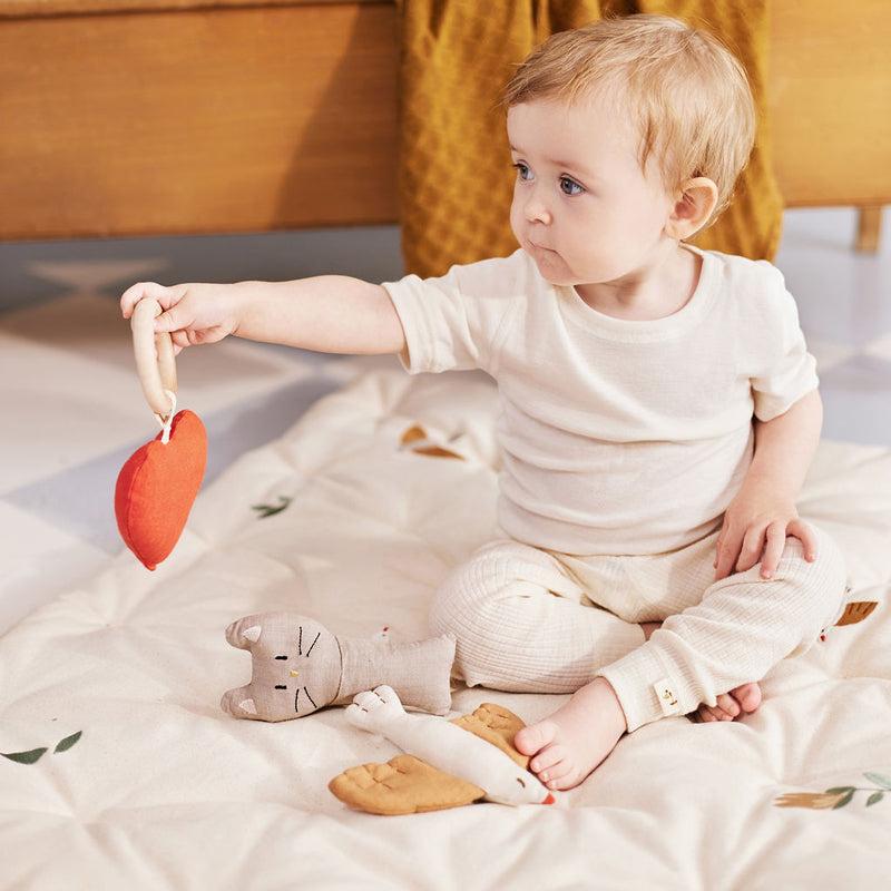 Dear April Bestickte Spielmatratze in 'Songbirds'