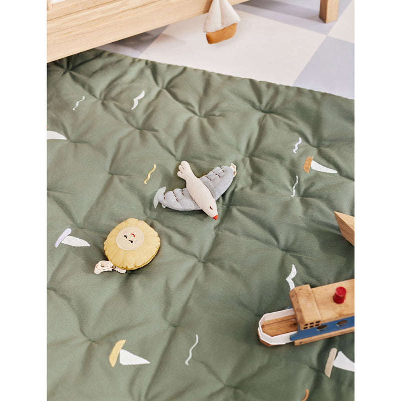 Oliver Furniture 'Dear April' Bestickte Spielmatratze in 'Sailboats'