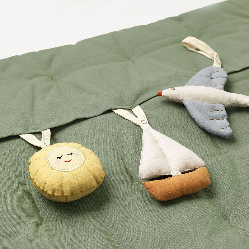 Dear April Bestickte Spielmatratze in 'Sailboats'