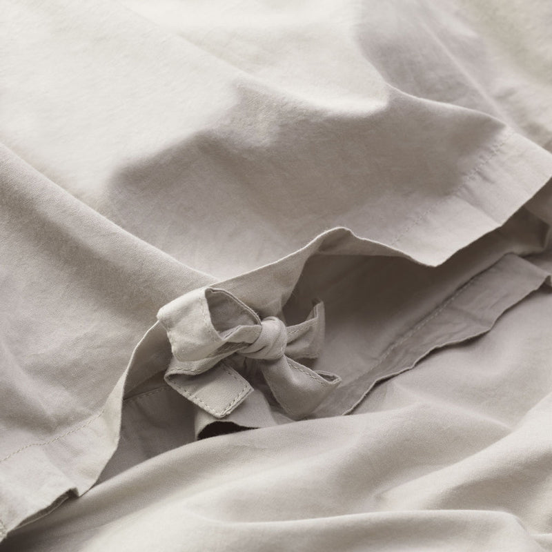 Dear April Juniorbettwäsche in 'Little Mouse' 100x135cm