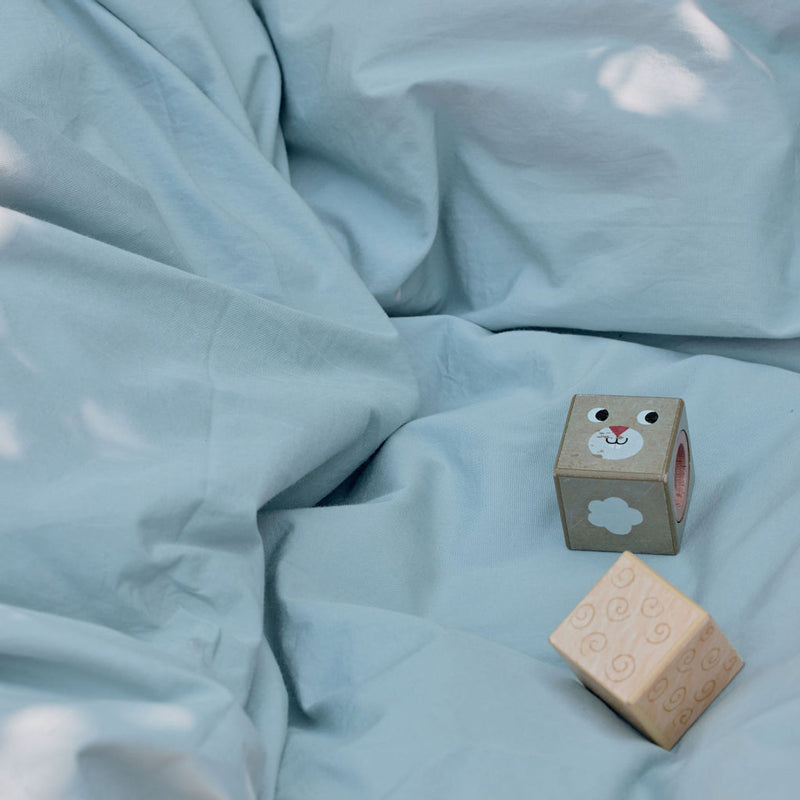 Dear April Juniorbettwäsche in 'Sea Notes' 100x135cm