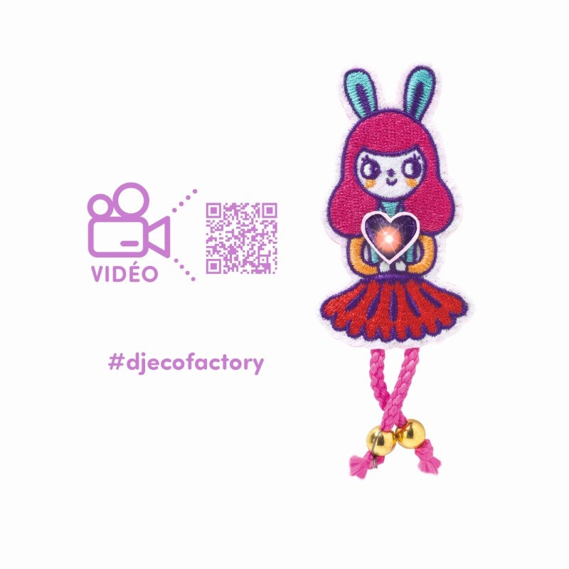 Djeco Factory: Schmuck zum beleuchten 'Brosche Bunny Girl'