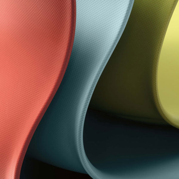 Flötotto Pro6 Schreibtisch-Drehstuhl Alu poliert mit großer Sitzschale in grau und weichen Rollen