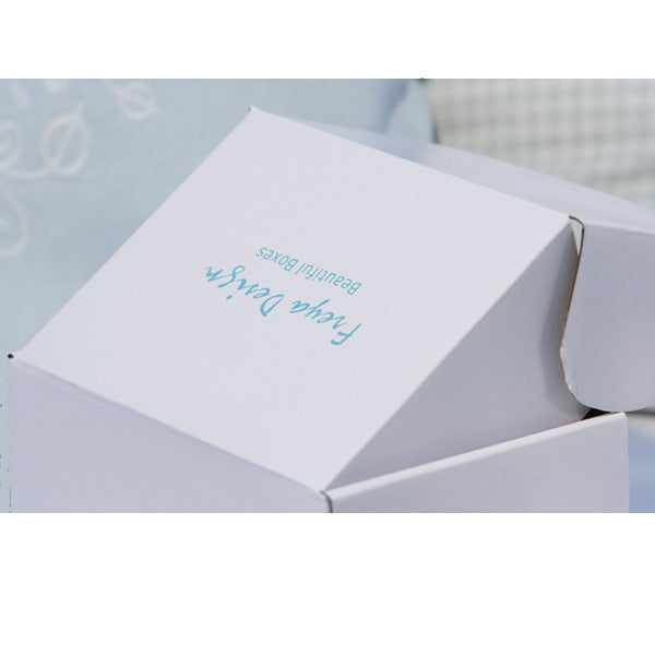 Freya Design  handbemalte Holzbox für Erinnerungen in hellblau - klein