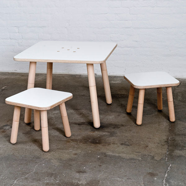 Pure Position Growing Table 80x80cm – der Kindertisch, der mitwächst in weiß