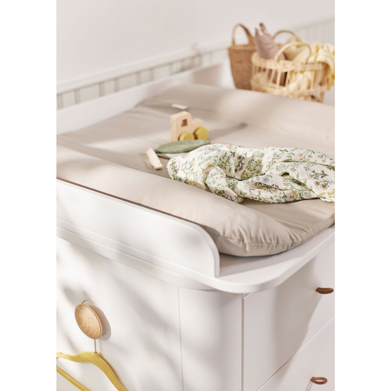 Oliver Furniture 'Dear April' Großes Wickelkissen in 'Little Mouse' 65x74cm