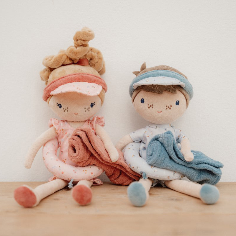 Hier abgebildet mit Sommerpuppe 'Jim'