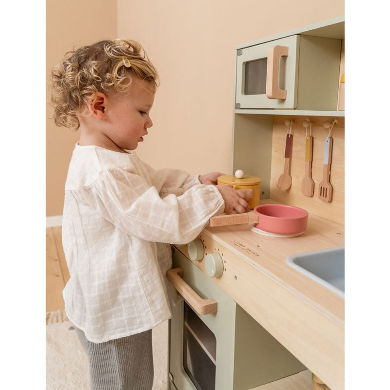 Little Dutch Kinderspielküche aus Holz inkl. Zubehör in mint