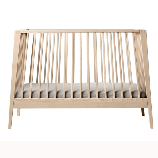 Leander Linea Babybett in Buche