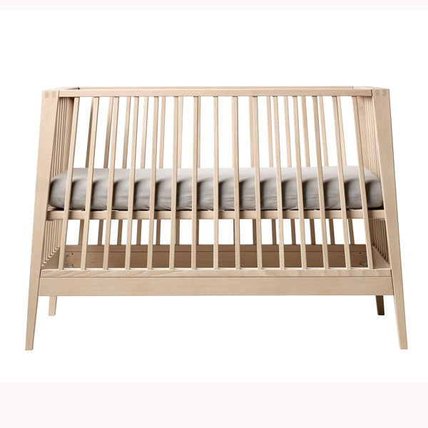 Leander Linea Babybett in Buche
