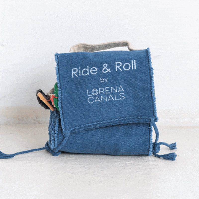 Lorena Canals Ride & Roll 'Clean Up Boat'