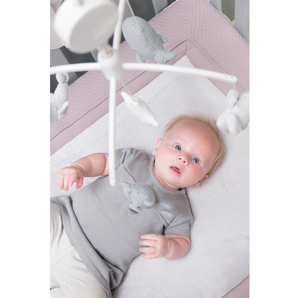 Baby's Only Musik-Mobile in klassisch rosa-babyrosa-weiß mit Gestell