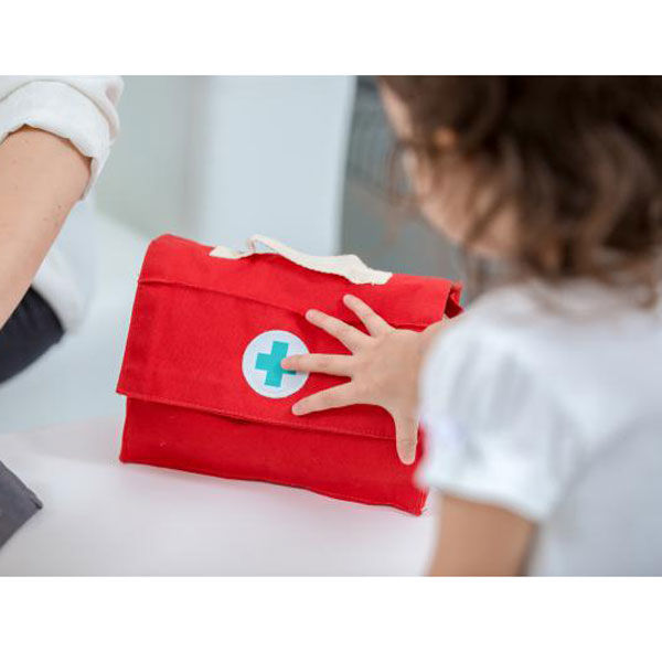 Plantoys Kinderspielzeug Arzttasche mit Zubehör 6 tlg. aus Naturholz und Stoff