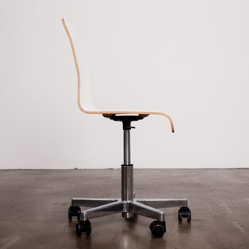 Pure Position Kinder- und Jugenddrehstuhl STUDDY - stufenlos verstelltbar. 6-16 Jahre