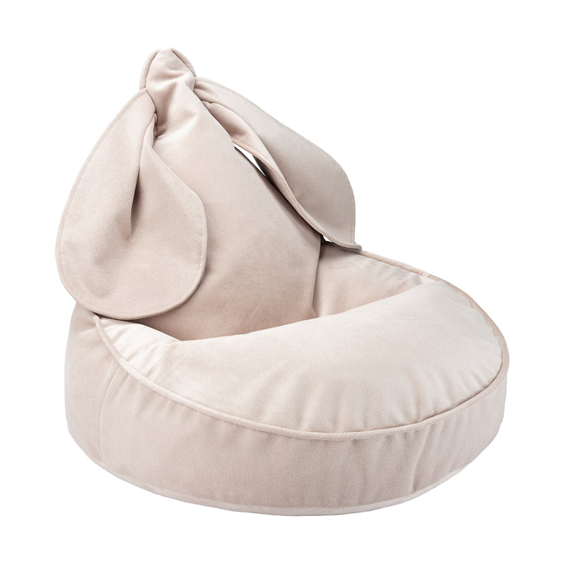 Wigiwama kleiner Sitzsack Hase aus Samt in 'Dusty Beige', 75x60cm