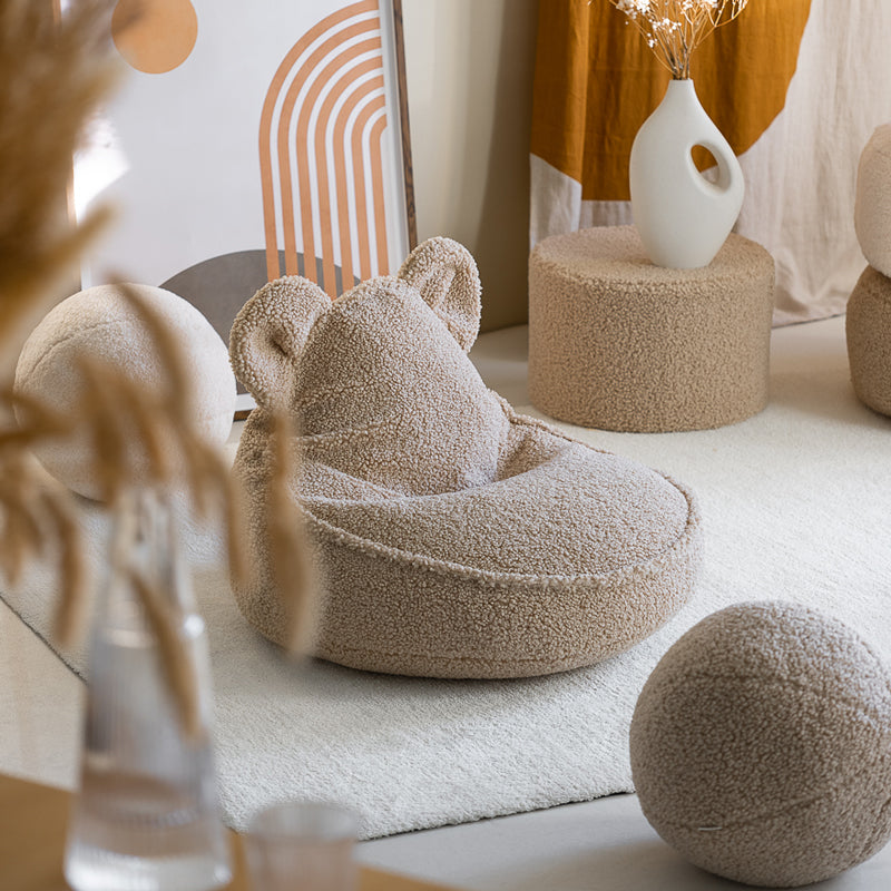 Wigiwama kleiner Sitzsack Bär aus Teddy-Stoff in 'Biscuit', 70x60cm