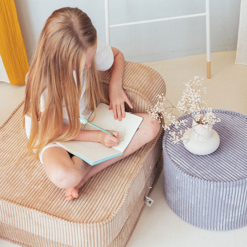 Hier abgebildet in 'Blueberry Blue'