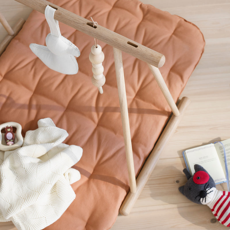 Oliver Furniture Wood Spieltrapez